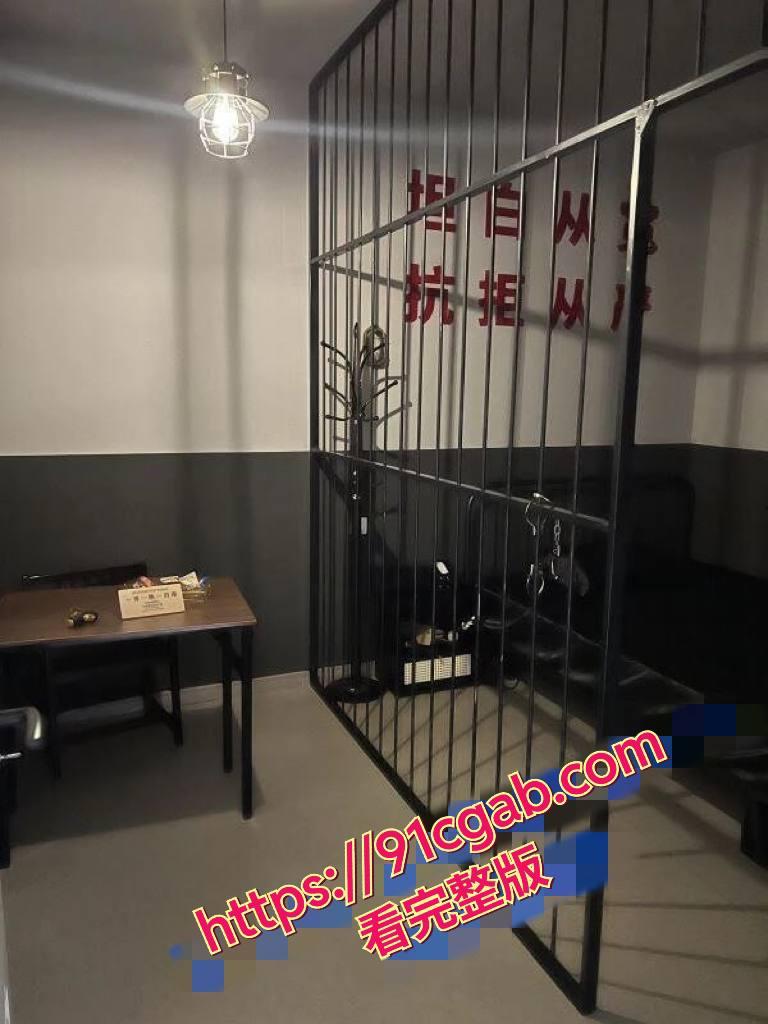 长沙日式电影换装SPA新店被端：制服诱惑卖淫窝点曝光，600元空姐秘书老师随便玩！-4