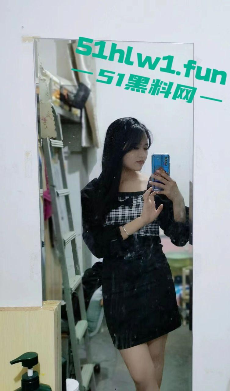 德州极品小骚货李雯,可爱颜值骚幼师,身材高挑性感,私下骚的一批,勾引学生家长,被妻子发现曝光!-10