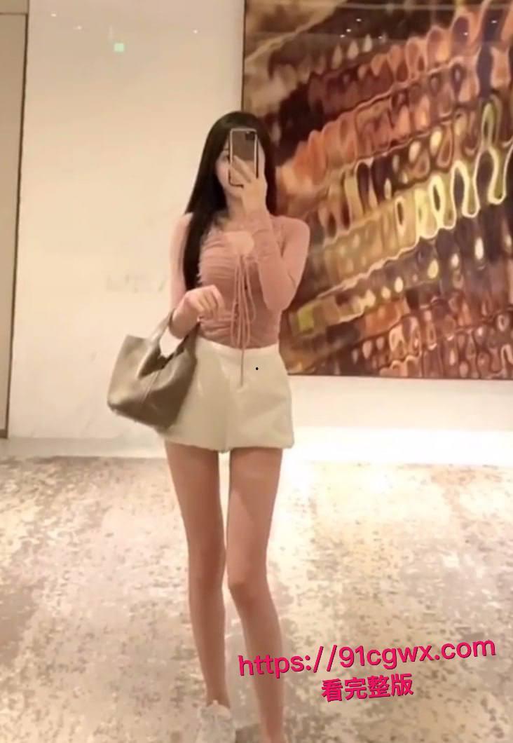 广州财经大学黑料爆棚!道具自慰口交啪啪私拍全泄露,黑丝情趣内衣手撸鸡巴求精,极品骚货让人想狠操一顿!-2