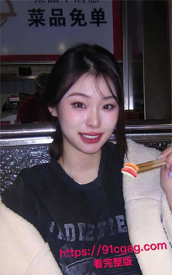 大连艺术学院周诗琦性爱调教视频遭前男友曝光 学校里教书育人 酒店里化身榨精母狗 极度反差!-9