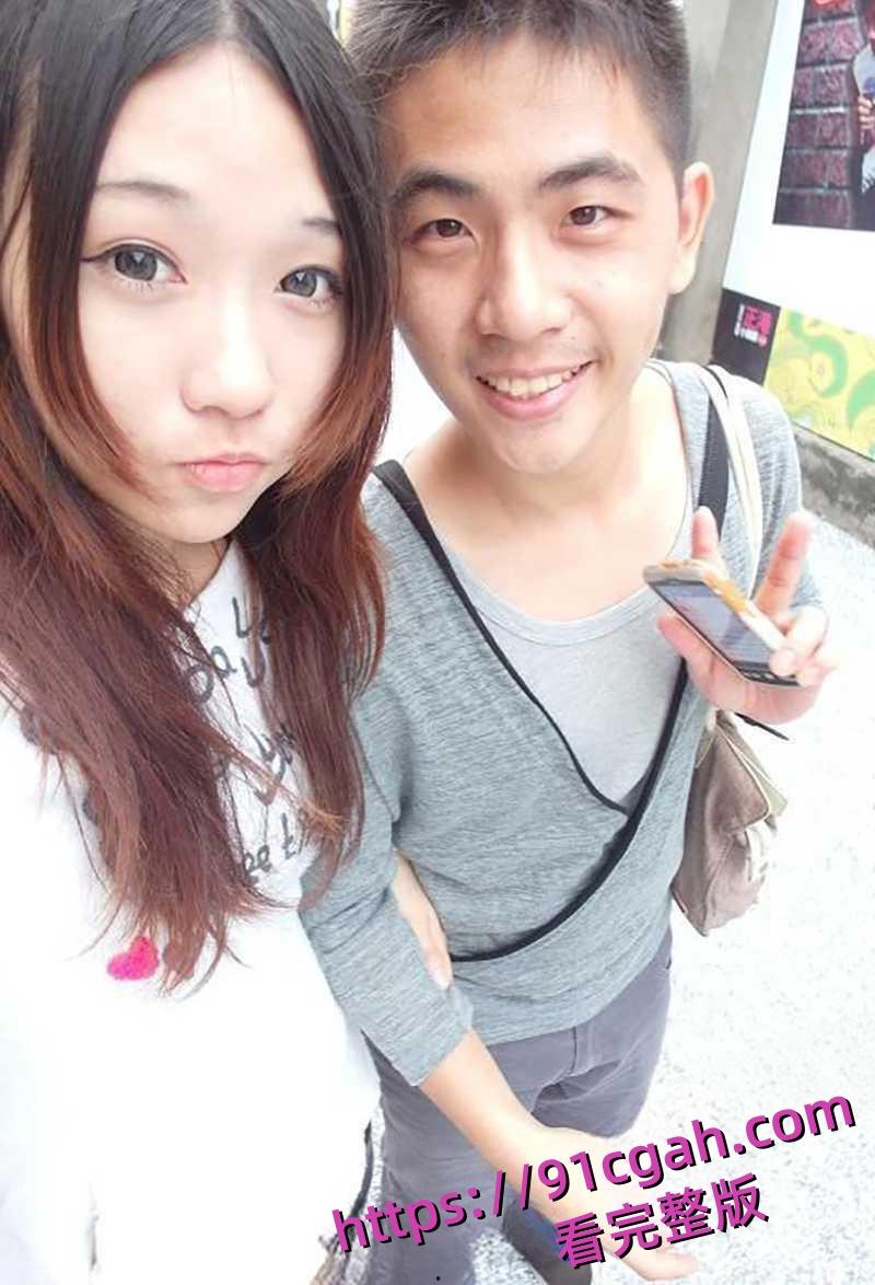 超美人妻背着老公偷情纹身小伙 出轨视频惨遭曝光 淫骚舔屌无套骑乘 全程露脸骚劲十足!-1