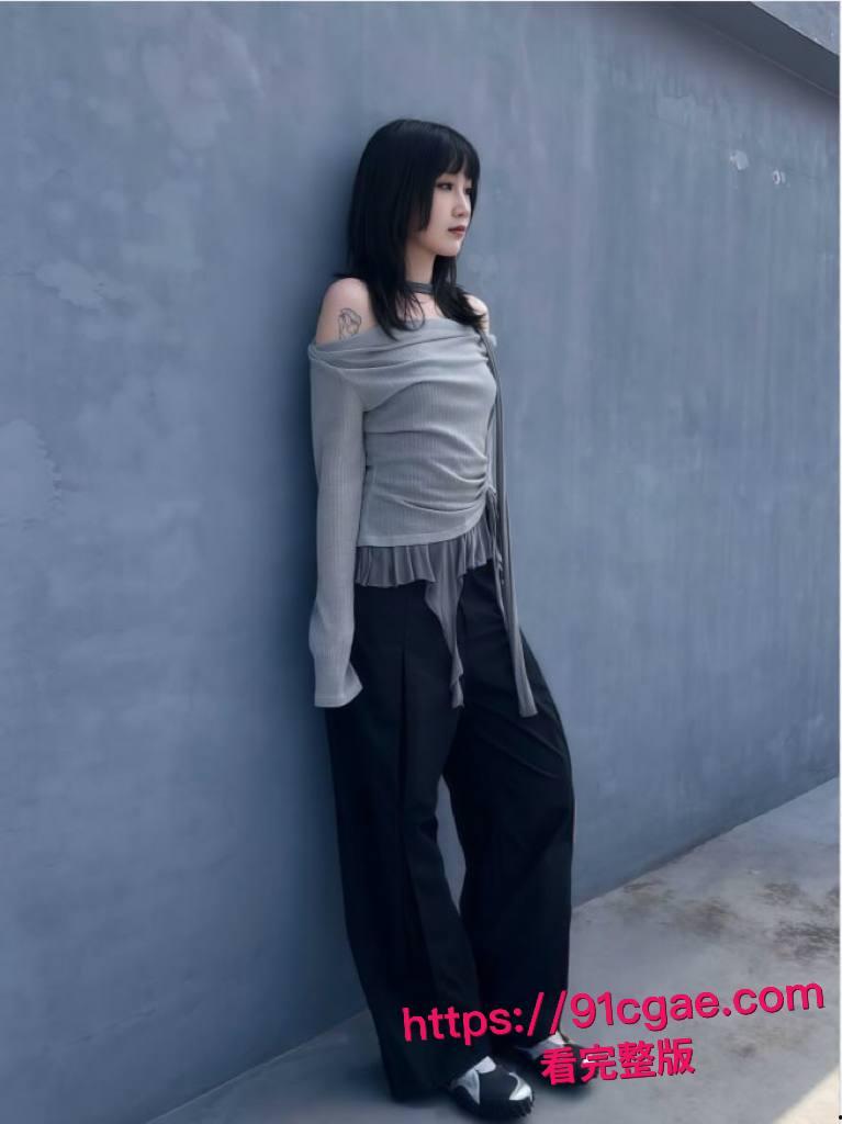 济南大学情侣私拍流出炸裂!高颜值精神小学妹肥臀榨精,翘臀骑乘猛操白虎骚穴,酒店口交后入淫劲爆表!-3