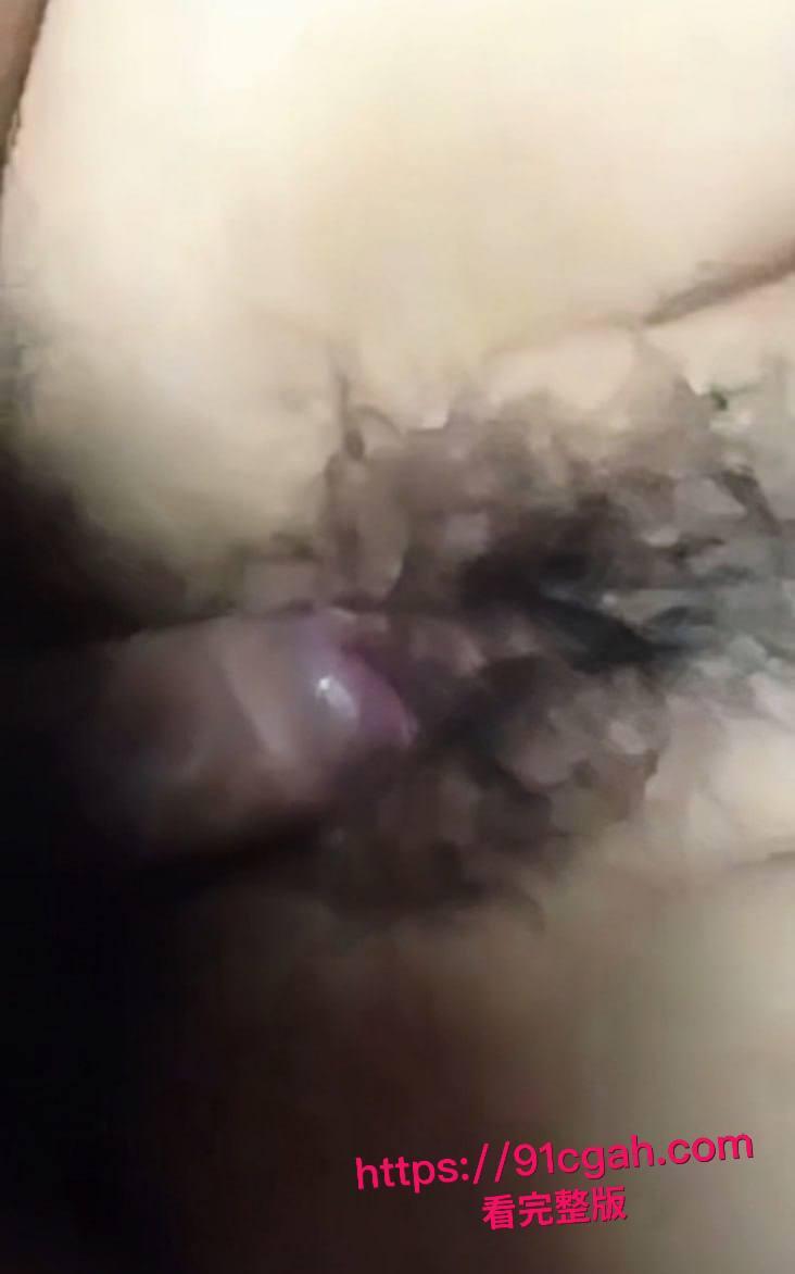 越南已婚人妻 阮守江 公交车骚逼人尽可夫 河内街头少妇求操 丰满大奶任人肏爆!-6