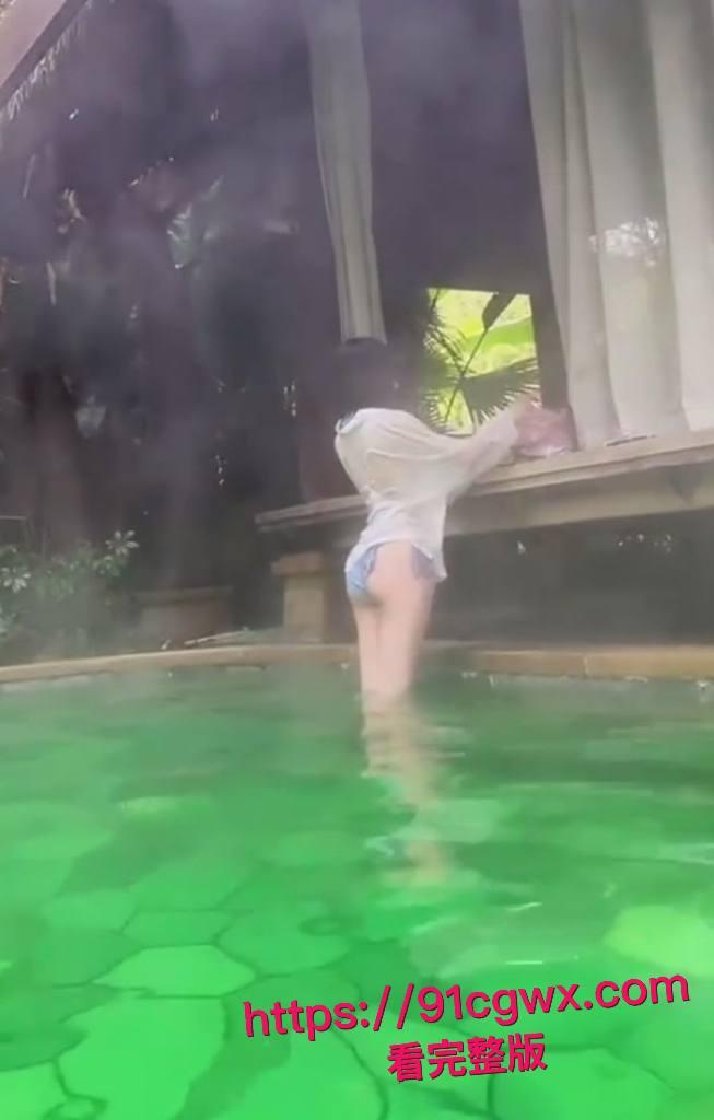 抖音两百万粉丝网红11y酒店高清黑料炸裂!口交大鸡巴后自拿透明假屌狂插白虎嫩逼,清纯女神赤裸秀敏感地带!-12