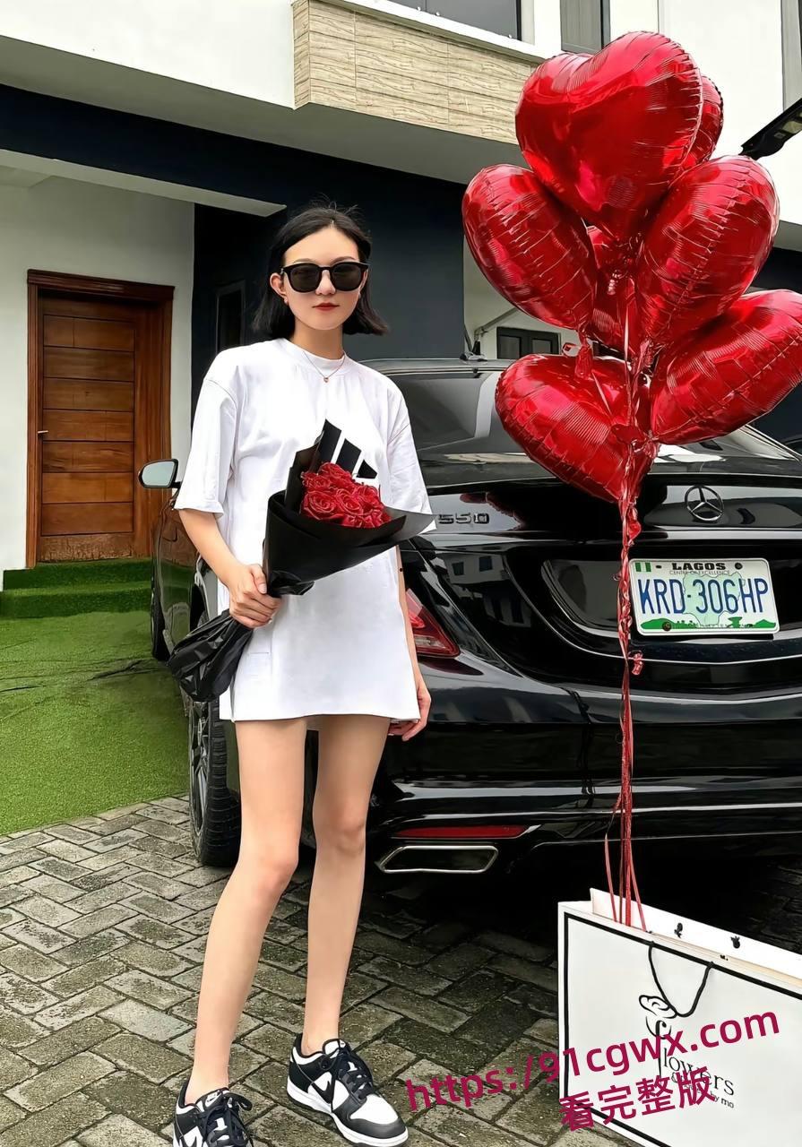 媚黑婊在抖音晒出与尼日利亚黑人哈尼的性福生活 24岁的愿望里有你 哪知评论区炸了!-3