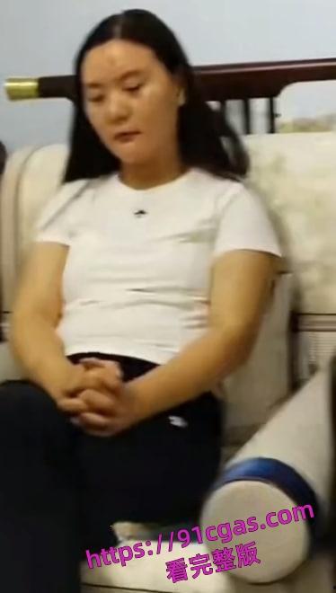 白塔镇村支书 袁志刚 贪污腐败大揭秘 出轨闫记食府老板娘被当场捉奸 现场视频曝光引热议-5