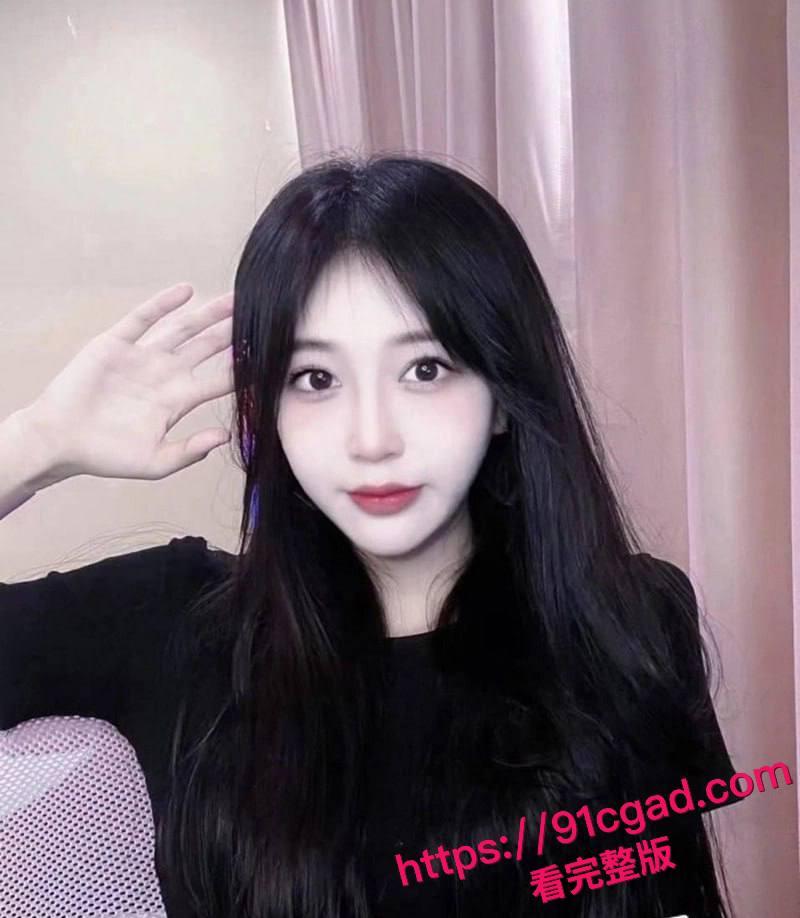 美术学院极品御姐 杨思琪 与男友酒店约会性爱视频惨遭曝光-1