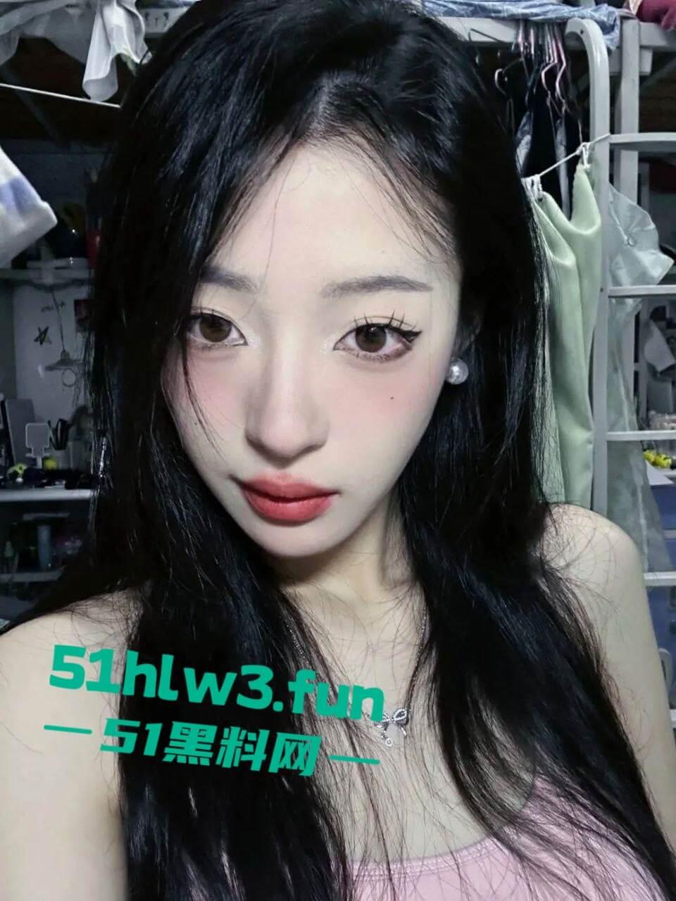 抖音颜值女神【灌饱饱】绝美颜值御姐尤物,身材修长细腰大奶修长美腿性感撩人多部自拍合集流出。-4