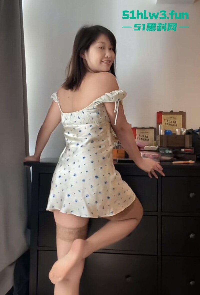 抖音贤妻良母网红【Lulu999】私拍视频曝光,华裔熟女老骚逼各种定制、自慰、肛交!-4