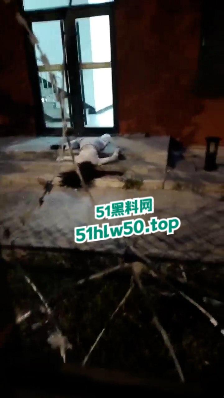 河北东方学院医学院女生疑被人推下楼当场死亡，死状凄惨不忍直视，校方全面封锁消息！！-1