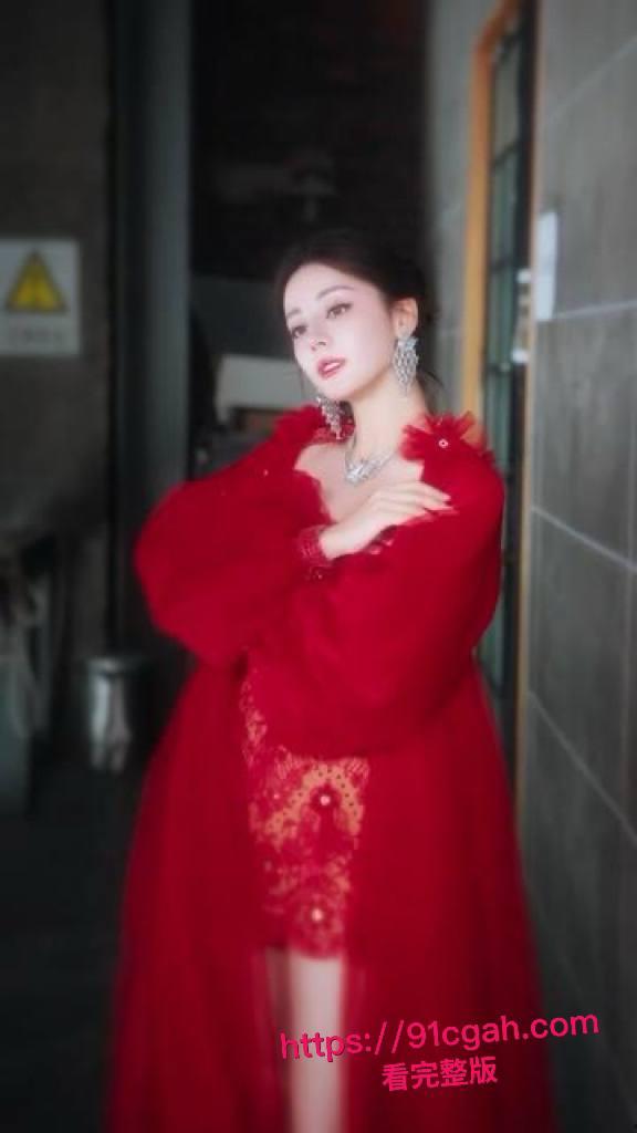 迪丽热巴黄景瑜不雅视频传闻始末：顶流恋情疑云再添猛料？​-2