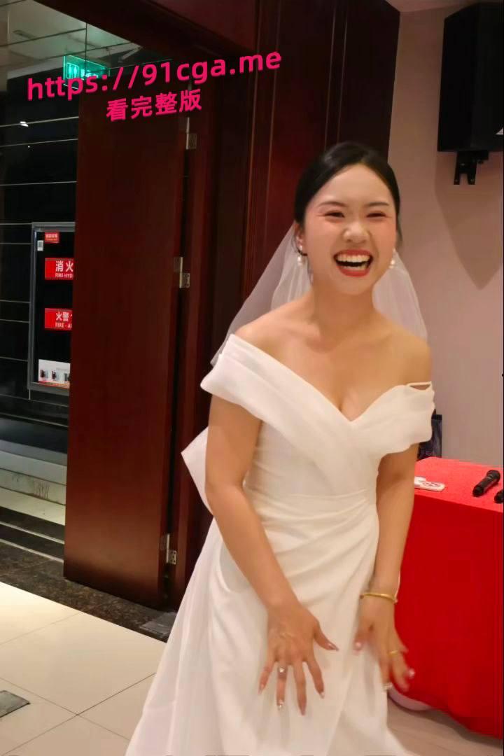 极品人妻闫冰倩私生活大曝光，老公怒揭其淫乱黑历史-2