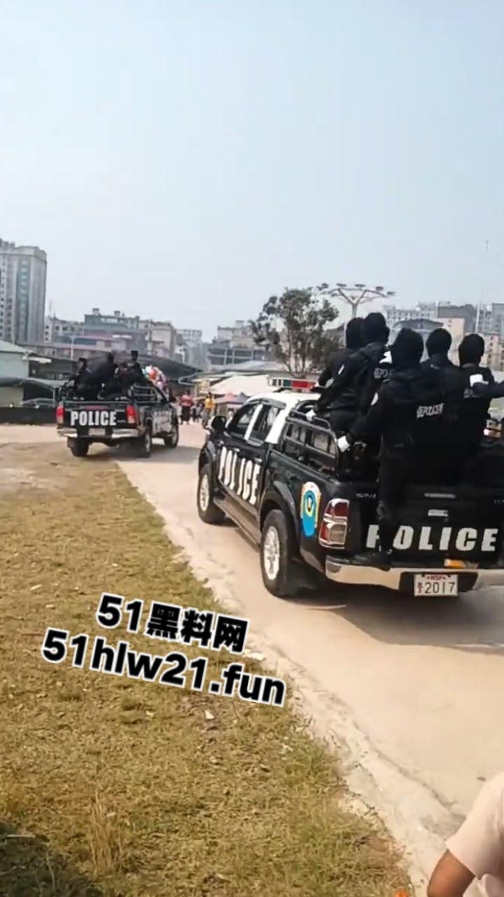 佤邦公判大会现场，员工谋杀老板一案24岁杀人犯【陈赛道】被处以极刑立即执行。-2