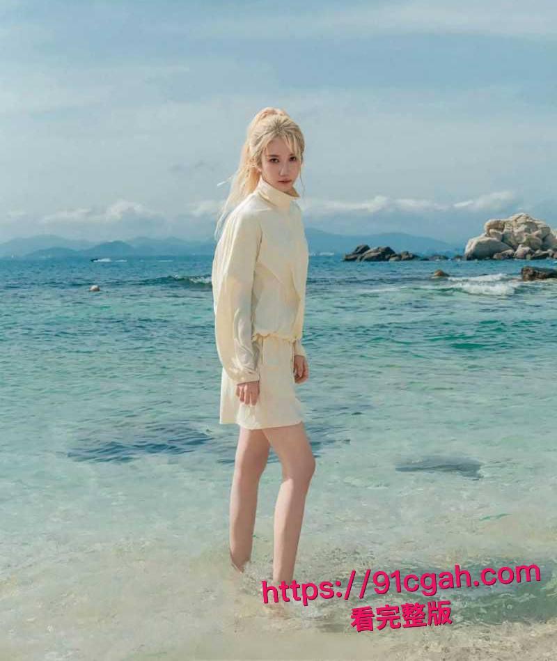 中国有嘻哈总导演 车澈 与李嘉格离异后与 乃万 曝出黑料 当街小便搂搂抱抱 酒店开房视频曝光！-13