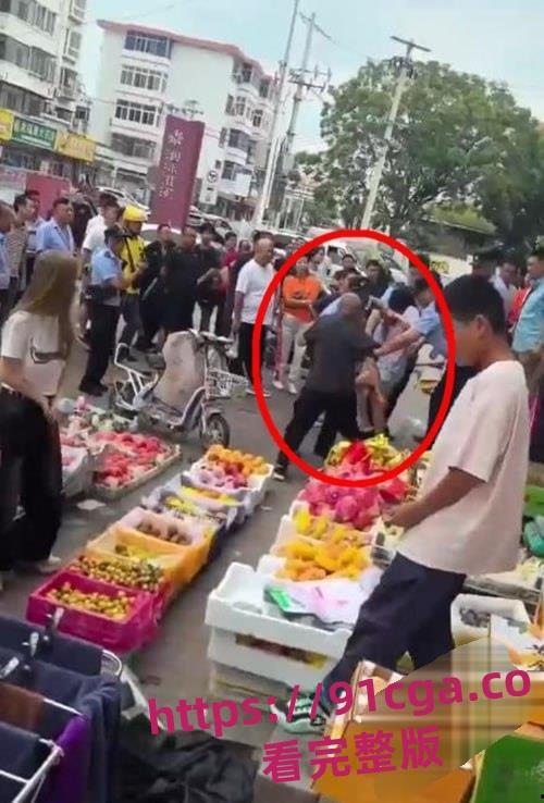 津南杀人事件震惊全国！女子因男友母亲不同意恋情持刀刺死男友母亲！-6